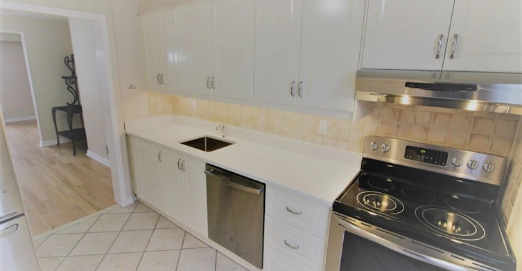 103-701 Burnhamthorpe Road, Toronto, ON, M9C 2Z6 - 3