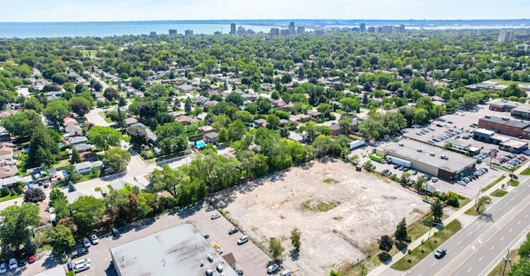 2362 Fairview Street, Burlington, ON, L7R 2E4 - 4