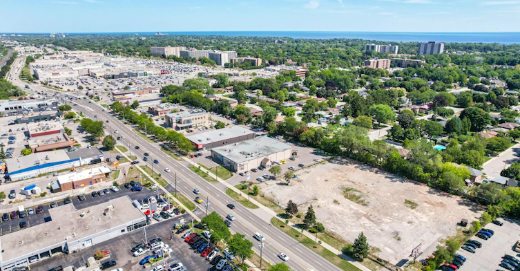 2362 Fairview Street, Burlington, ON, L7R 2E4 - 3