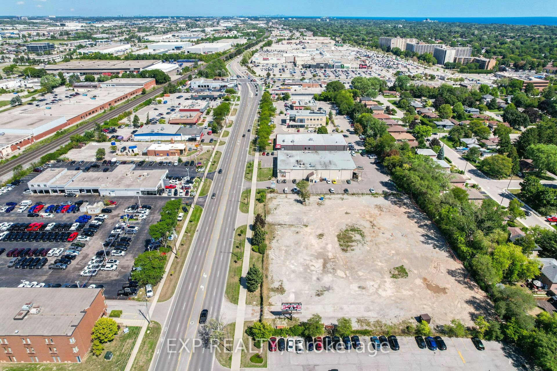2362 Fairview Street, Burlington, ON, L7R 2E4 - 6