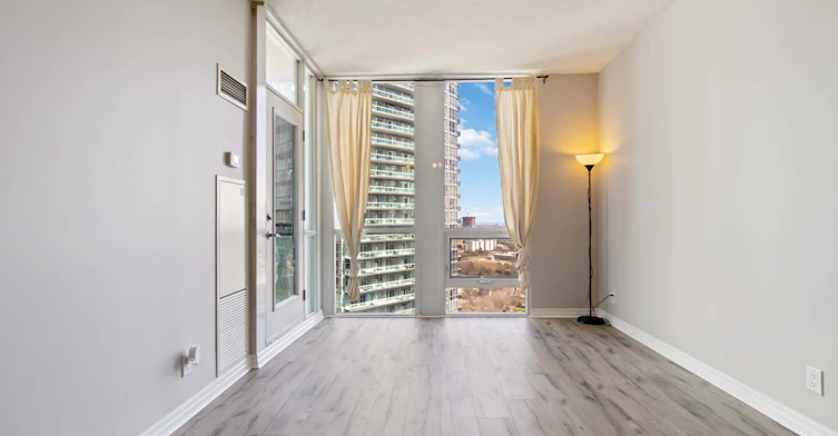 2205-3939 Duke Of York Boulevard, Mississauga, ON, L5B 4N2 - 6