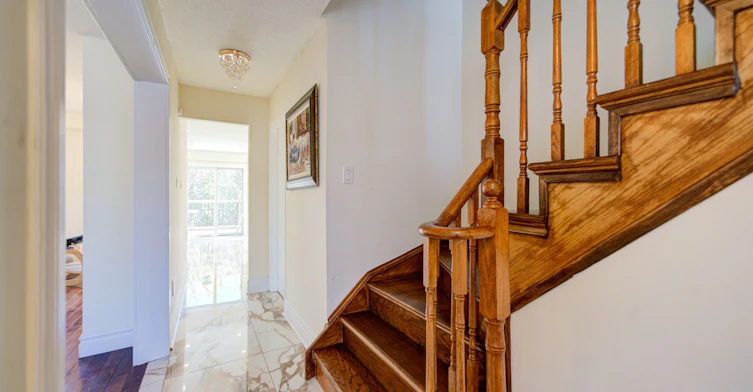 3824 Allcroft Road, Mississauga, ON, L5N 6V6 - 3