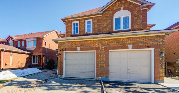 3824 Allcroft Road, Mississauga, ON, L5N 6V6 - 2
