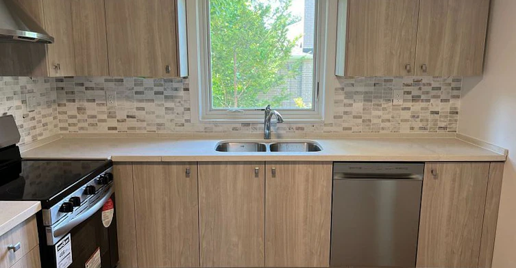 210 Renforth Main Floor Only Drive, Toronto, ON, M9C 2K7 - 5