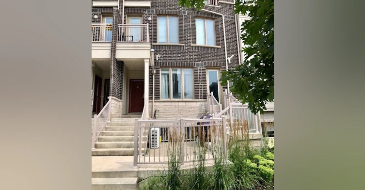 18-90 Eastwood Park Gardens, Toronto, ON, M8W 0B2