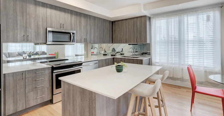 106-1180 Cawthra Road, Mississauga, ON, L5G 4K7 - 8