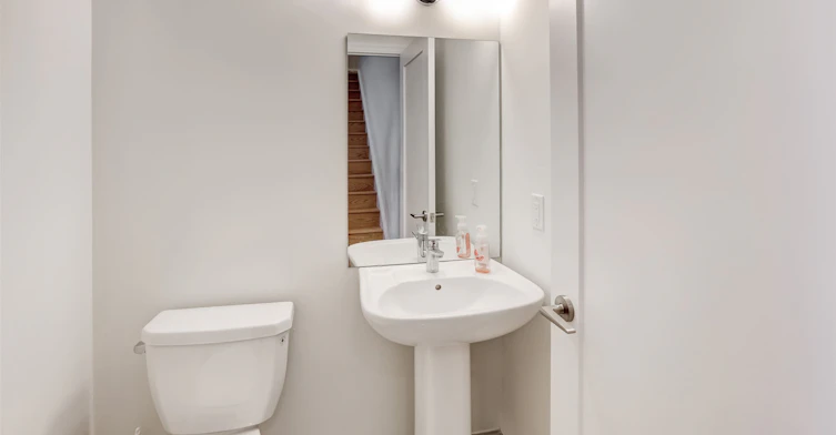 106-1180 Cawthra Road, Mississauga, ON, L5G 4K7 - 11