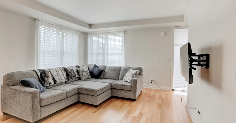 106-1180 Cawthra Road, Mississauga, ON, L5G 4K7 - 4