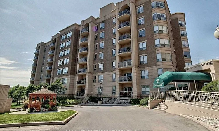 212-2085 Amherst Heights Drive