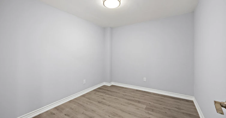764 Willowbank Trail, Mississauga, ON, L4W 3M1 - 8