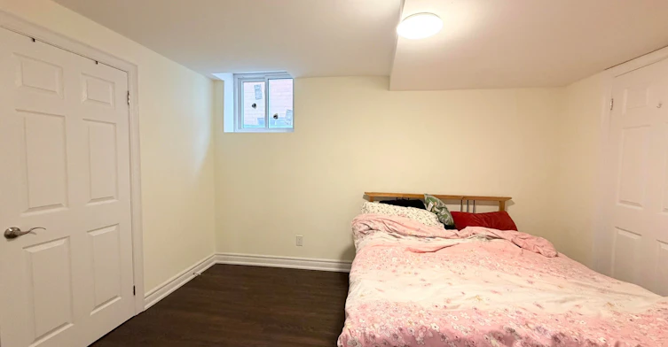 2587 Credit Valley Road, Mississauga, ON, L5M 4K7 - 2