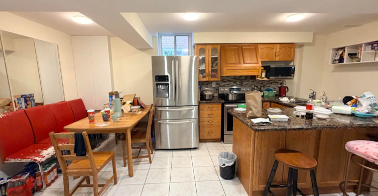 2587 Credit Valley Road, Mississauga, ON, L5M 4K7