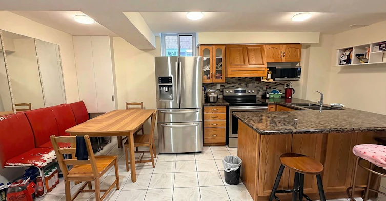 2587 Credit Valley Road, Mississauga, ON, L5M 4K7