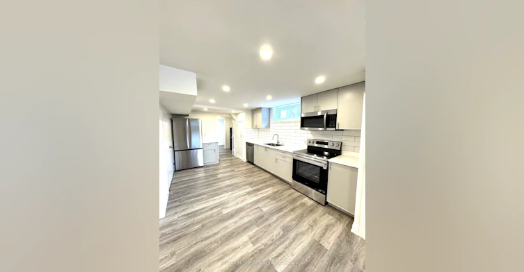 24 Millburn Drive, Toronto, ON, M9B 2W9 - 17