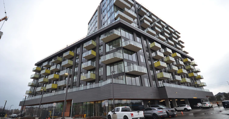 614-3006 William Cutmore Boulevard, Oakville, ON, L6H 8A4