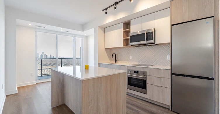 1805-36 Zorra Street, Toronto, ON, M8Z 4Z7 - 2