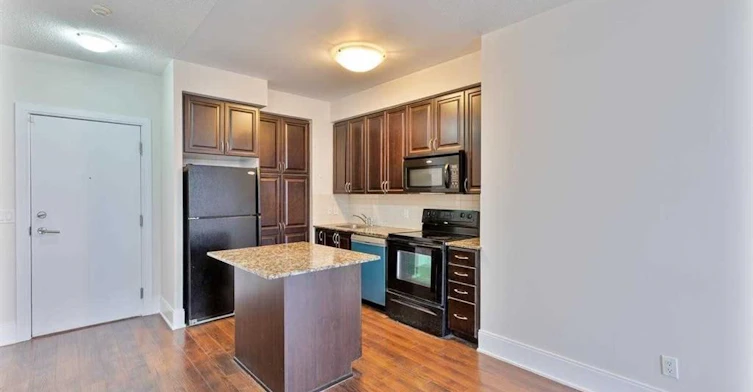 2303-330 Burnhamthorpe Road W, Mississauga, ON, L5B 3Y5 - 3