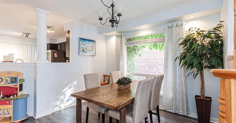 688 Hamilton Crescent, Milton, ON, L9T 6H1 - 2