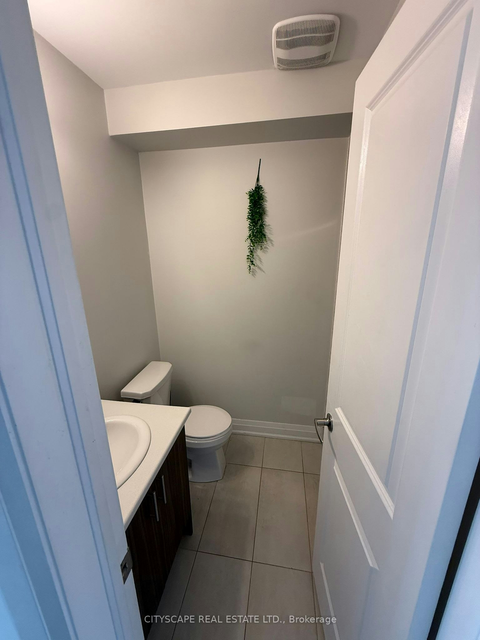 2-37 Wild Rose Gardens, Toronto, ON, M6L 0A5 - 8