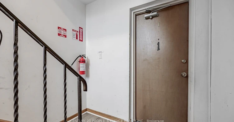 Unit 1-106 Wheatfield Road, Toronto, ON, M8V 2P8 - 3