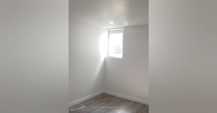Lower-1596 Corkstone Glade, Mississauga, ON, L4W 2E7 - 12
