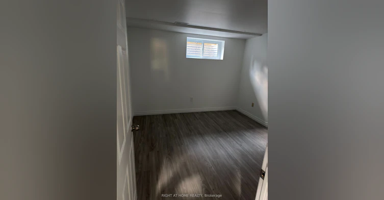 Lower-1596 Corkstone Glade, Mississauga, ON, L4W 2E7 - 8