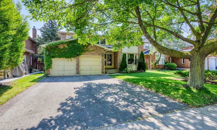 1237 Beechgrove Crescent
