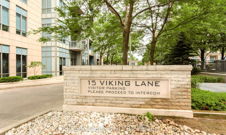 2502-15 Viking Lane
