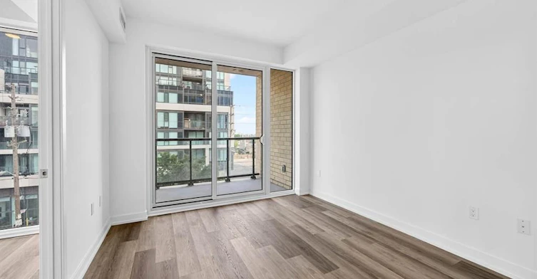 402-6 Chartwell Road, Toronto, ON, M8Z 0H2 - 6