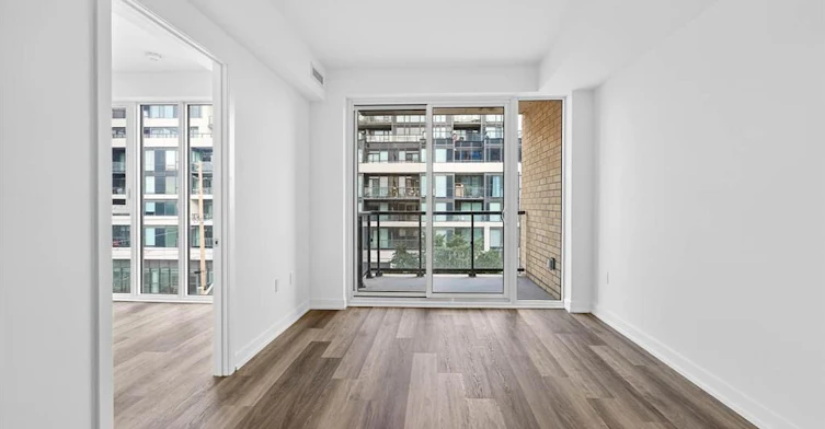 402-6 Chartwell Road, Toronto, ON, M8Z 0H2 - 7