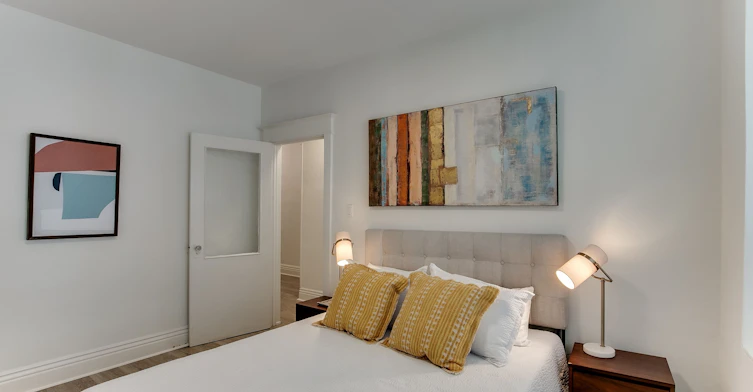 Main-17 Wade Avenue, Toronto, ON, M6H 1P4 - 4