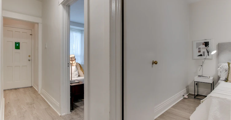 Main-17 Wade Avenue, Toronto, ON, M6H 1P4 - 6
