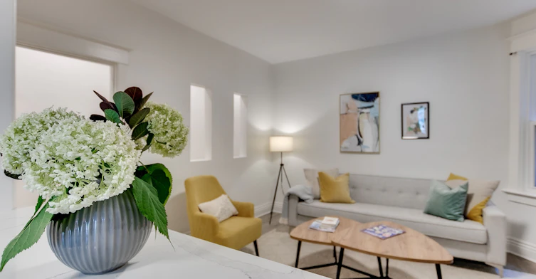 Main-17 Wade Avenue, Toronto, ON, M6H 1P4 - 22