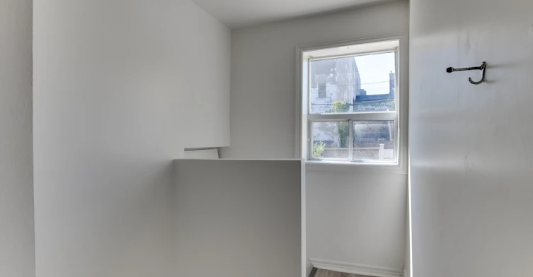 Main-17 Wade Avenue, Toronto, ON, M6H 1P4 - 34
