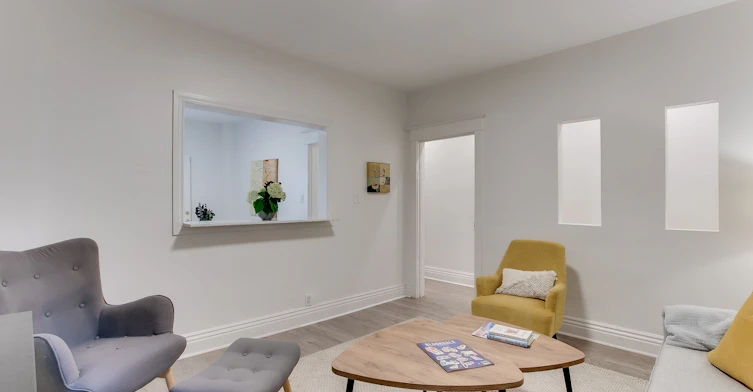 Main-17 Wade Avenue, Toronto, ON, M6H 1P4 - 18