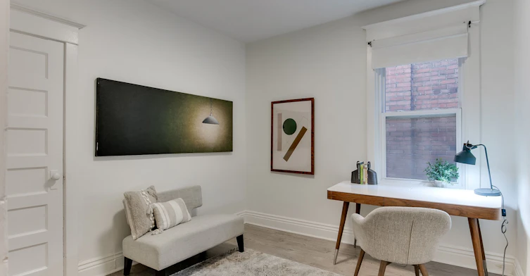 Main-17 Wade Avenue, Toronto, ON, M6H 1P4 - 12
