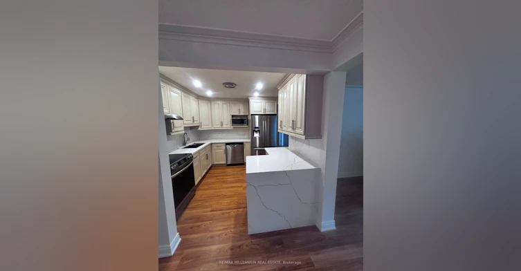 1285 Rebecca Street, Oakville, ON, L6L 1Z3 - 4