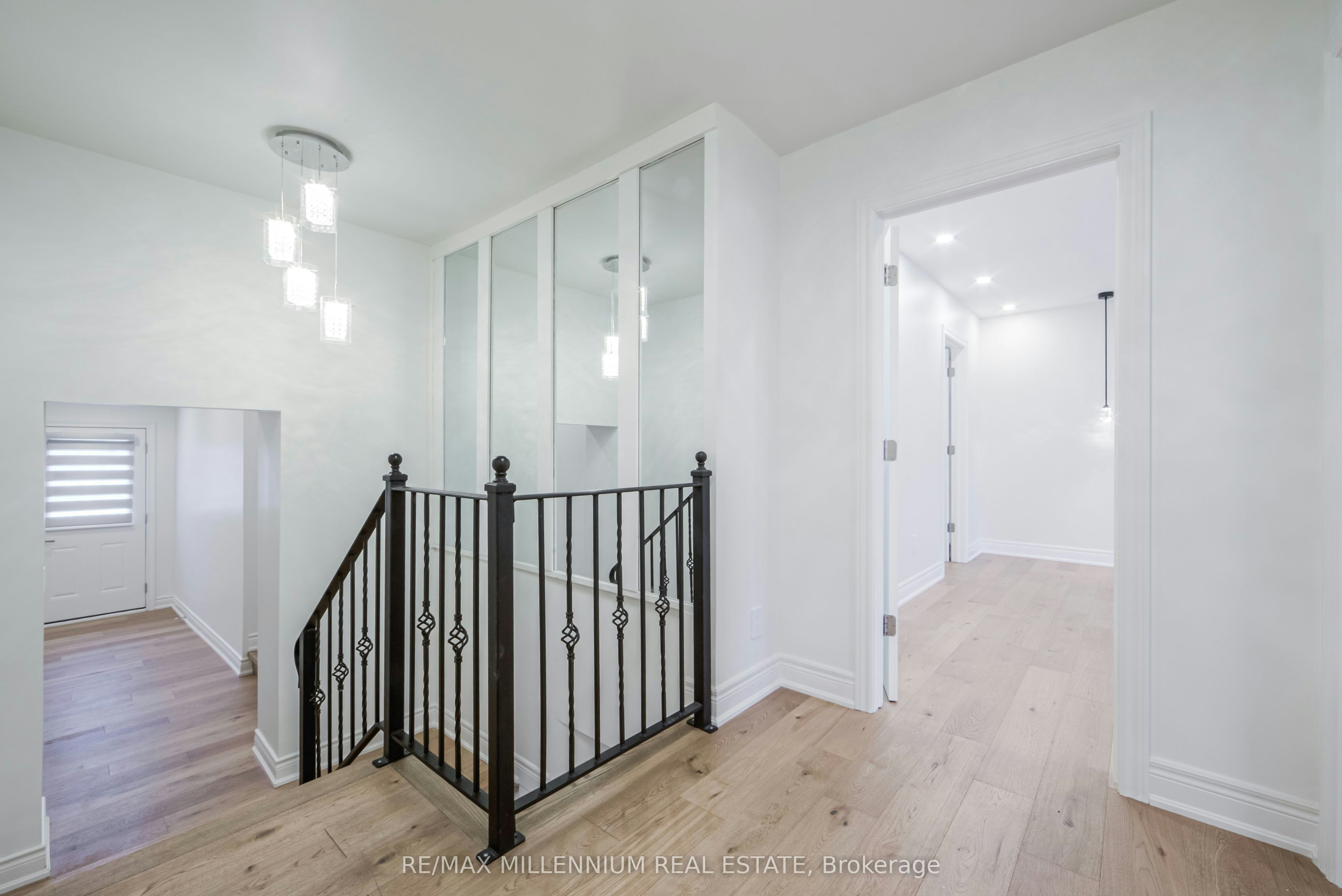 1285 Rebecca Street, Oakville, ON, L6L 1Z3 - 27