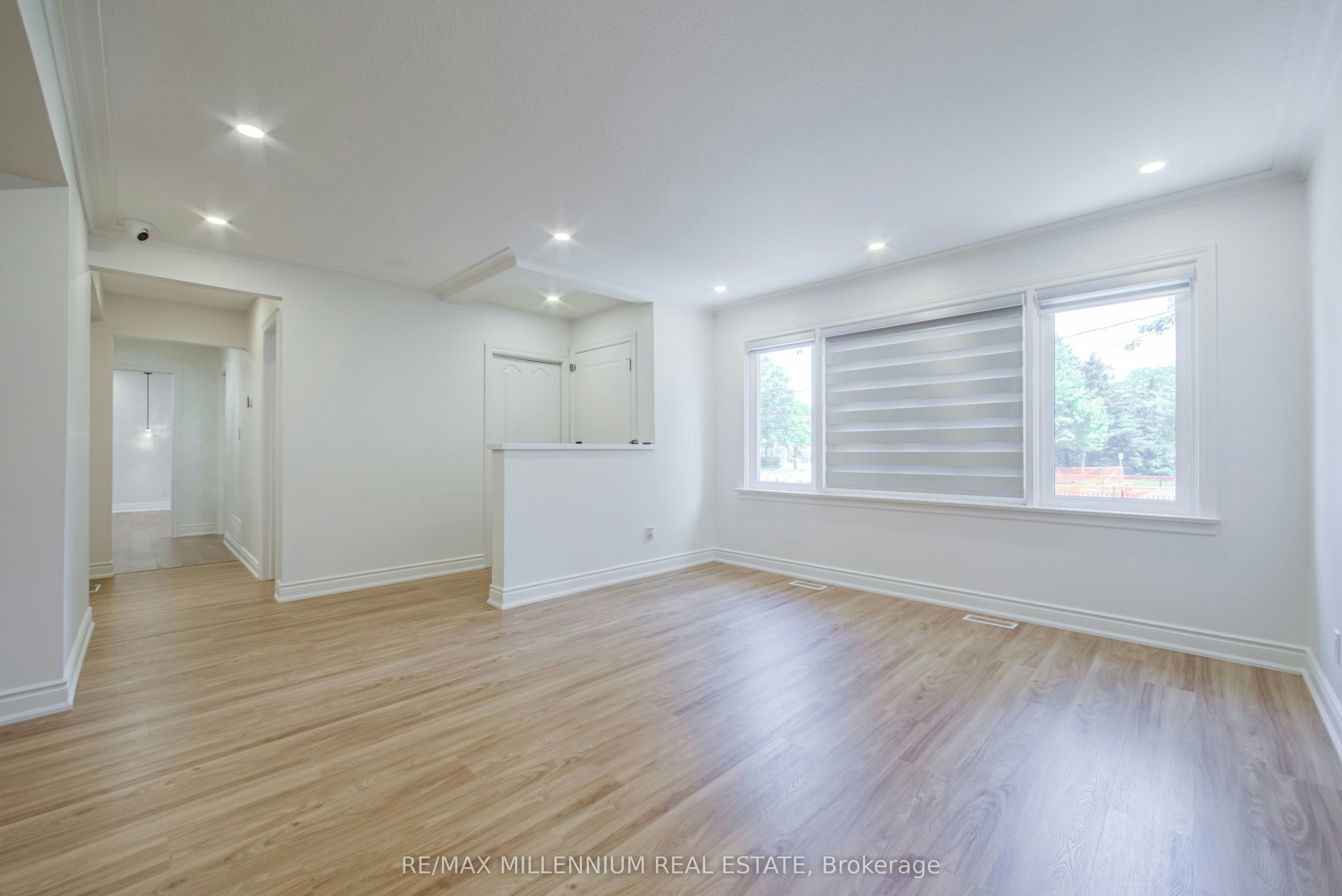 1285 Rebecca Street, Oakville, ON, L6L 1Z3 - 13