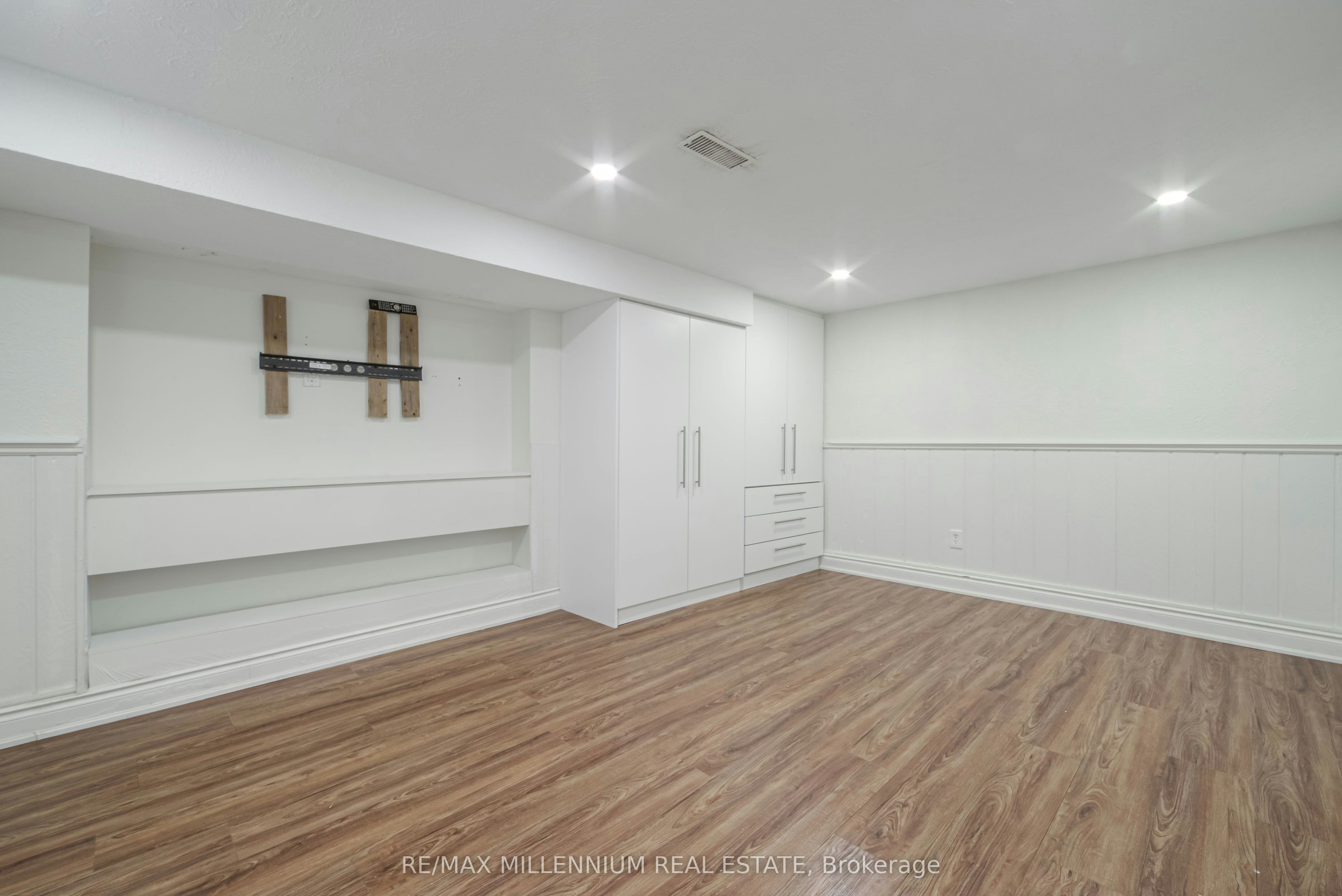 1285 Rebecca Street, Oakville, ON, L6L 1Z3 - 44