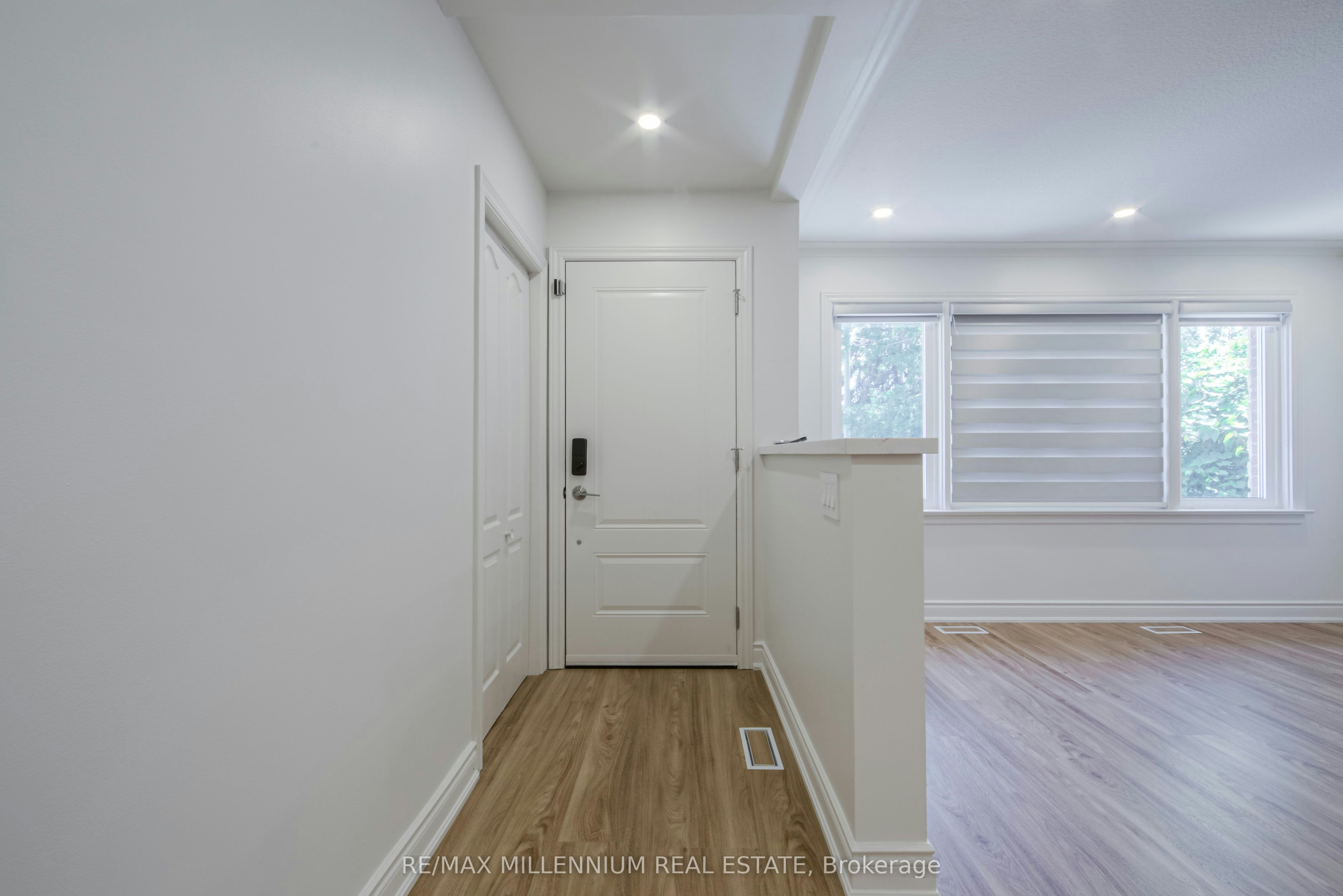 1285 Rebecca Street, Oakville, ON, L6L 1Z3 - 10