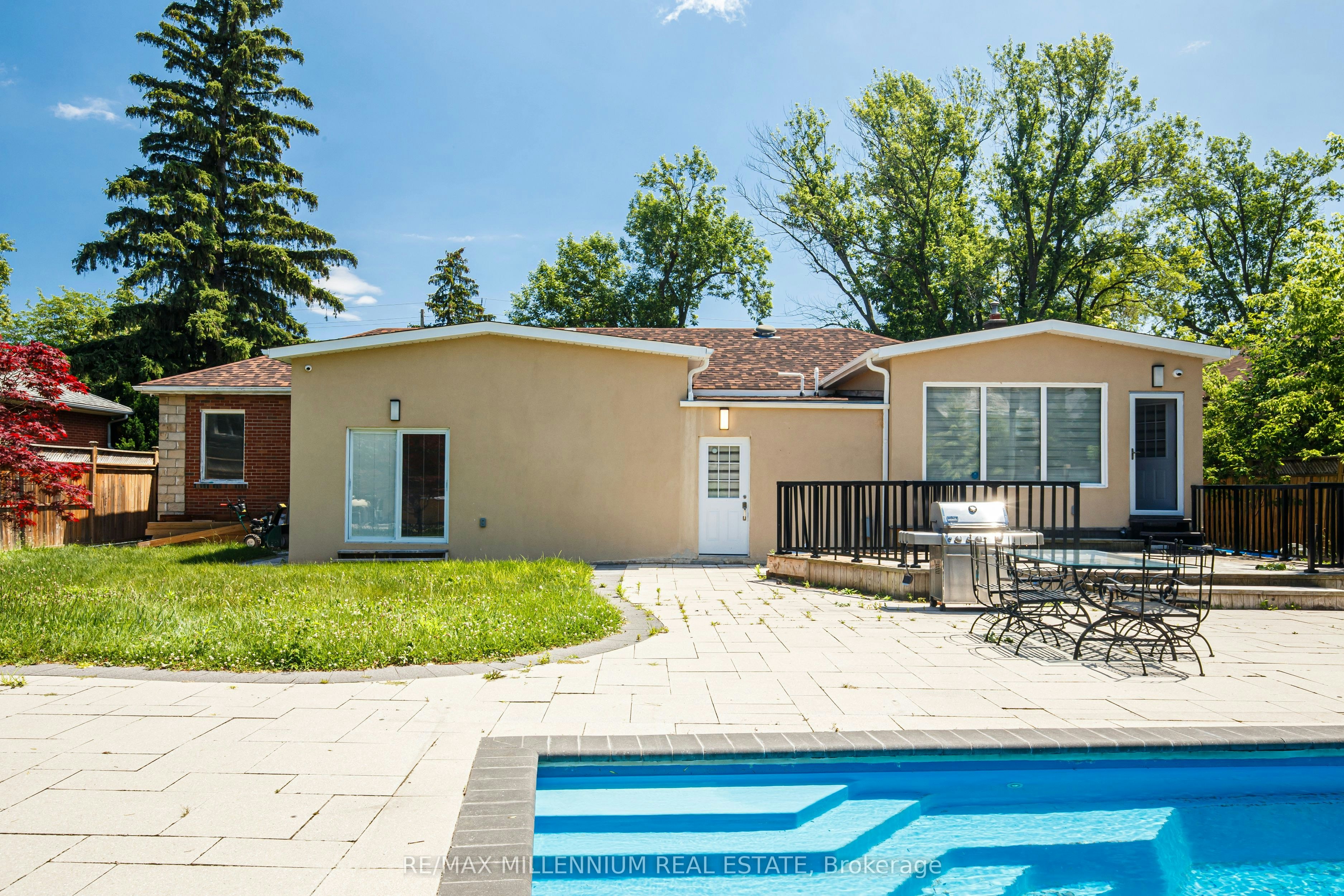 1285 Rebecca Street, Oakville, ON, L6L 1Z3 - 8