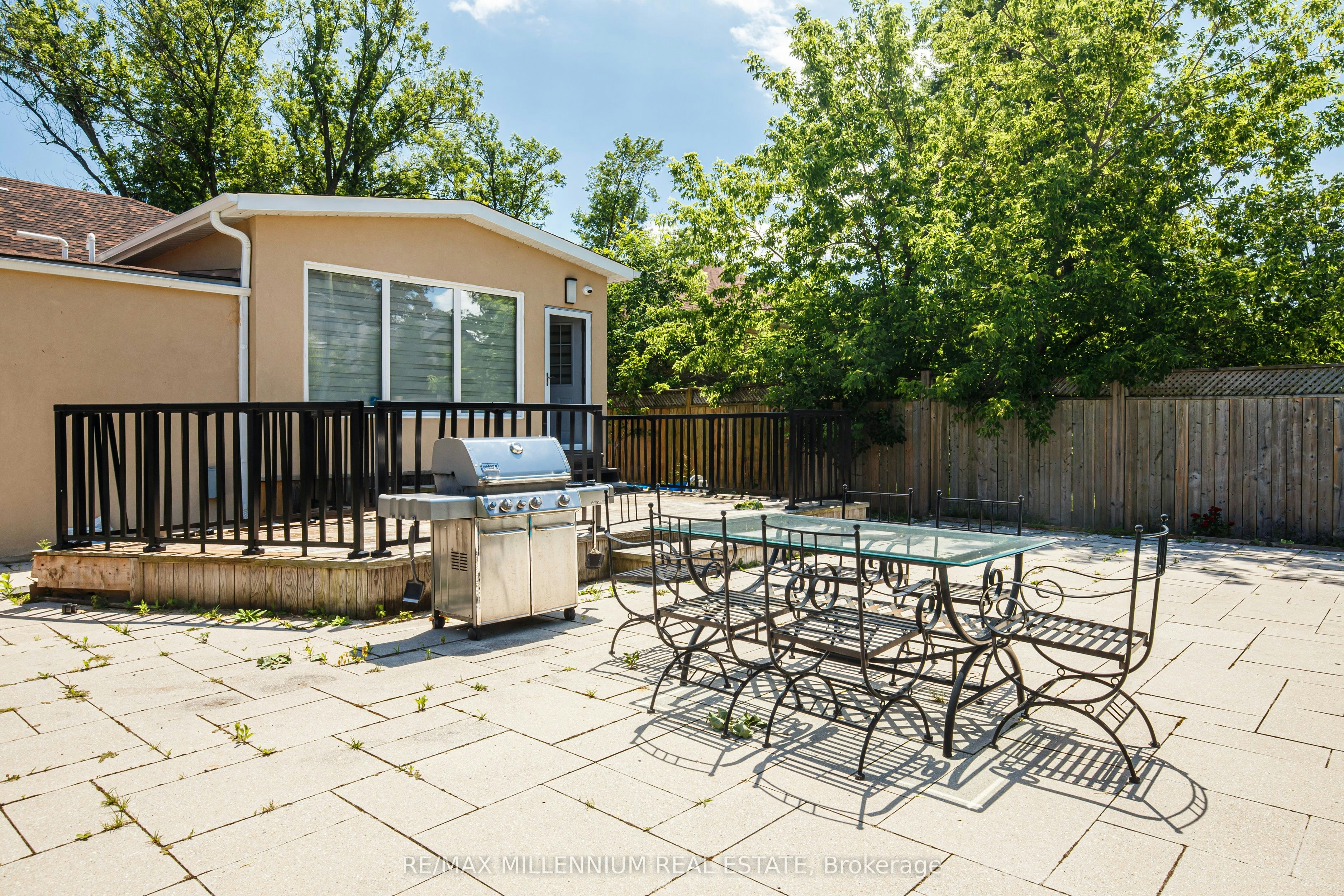 1285 Rebecca Street, Oakville, ON, L6L 1Z3 - 9