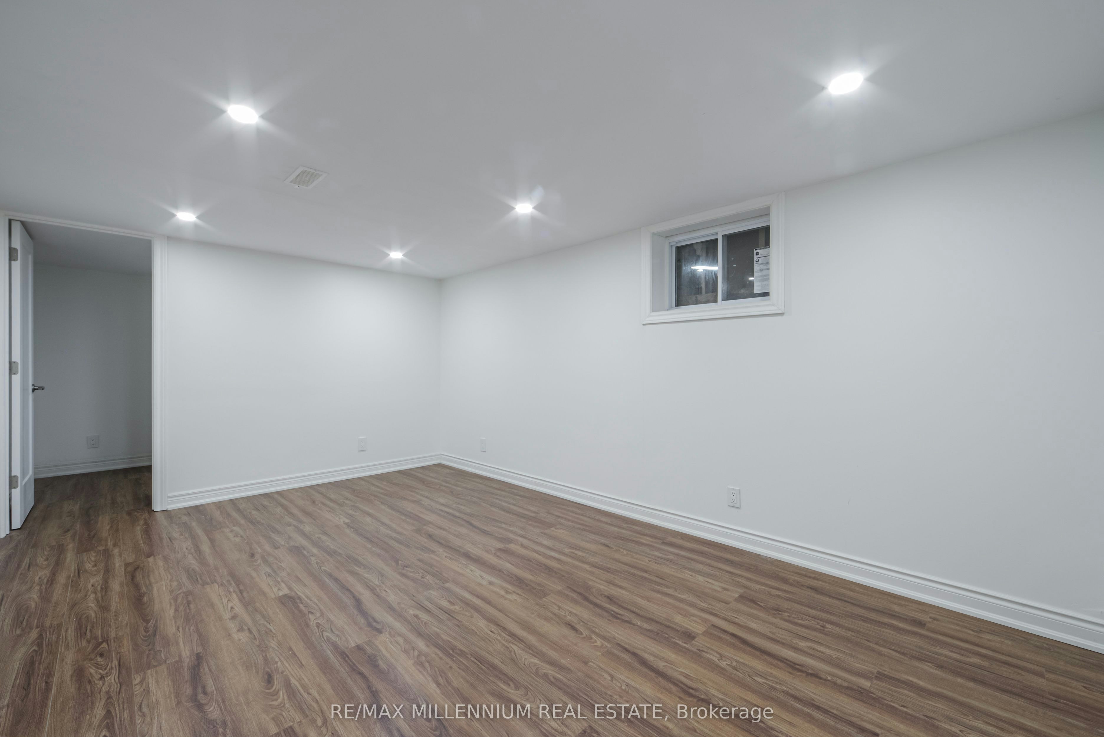 1285 Rebecca Street, Oakville, ON, L6L 1Z3 - 41