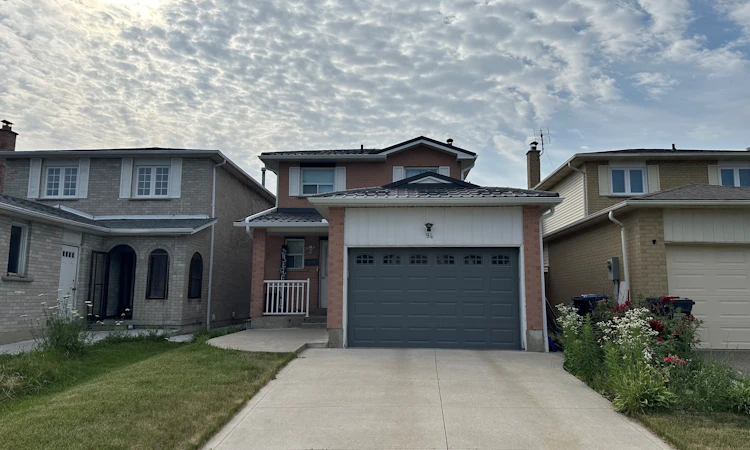 94 Newbridge Crescent