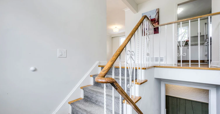 530 Lees Lane, Oakville, ON, L6L 4T4 - 3