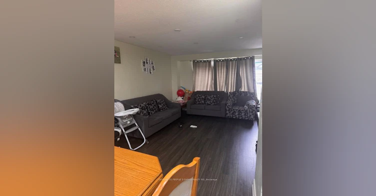 Upper-3038 Coral Drive, Mississauga, ON, L4T 1Z3 - 3