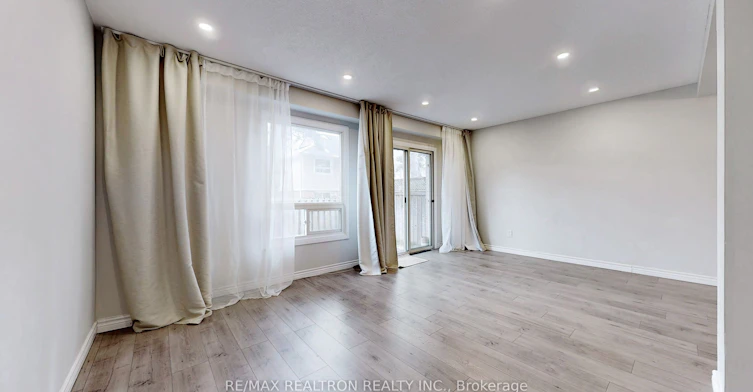 60-2079 The Collegeway Way, Mississauga, ON, L5L 3M1 - 3