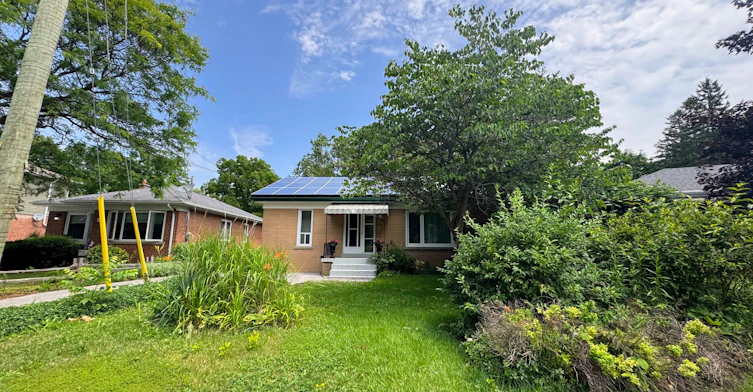Bsmt-54 Hewson Crescent, Halton Hills, ON, L7G 2N9 - 2