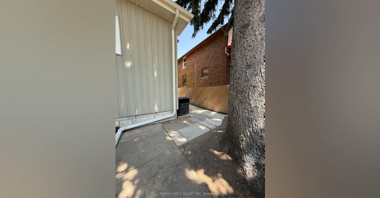 70 West Street W, Brampton, ON, L6X 1V9 - 4